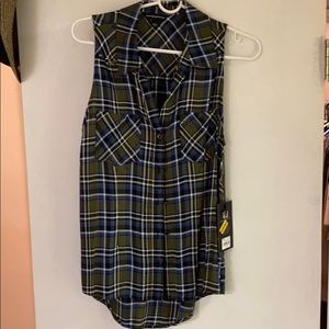 Flannel sleeveless shirt